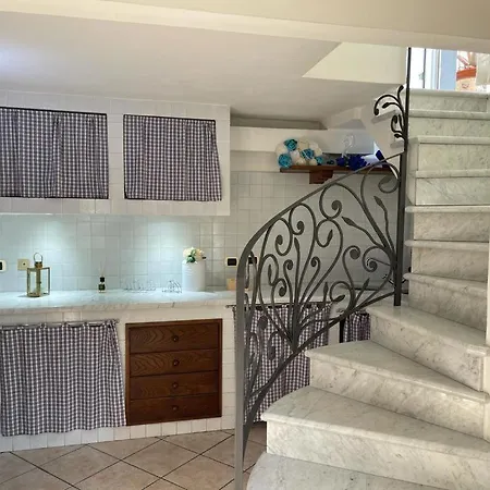 Holiday home Raffinato Bilocale A Vicino Al Mare Lido di Camaiore