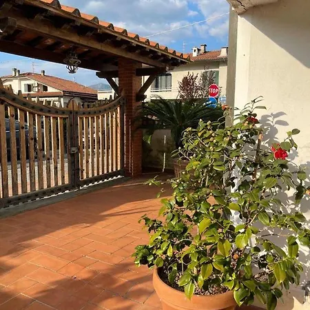 Raffinato Bilocale A Vicino Al Mare * Lido di Camaiore