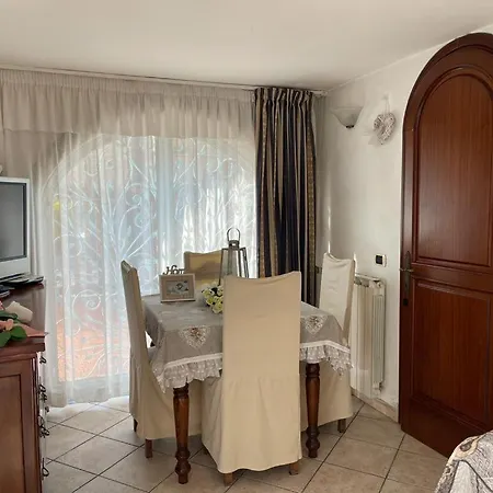 Holiday home Raffinato Bilocale A Vicino Al Mare