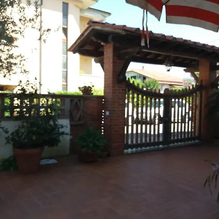 Raffinato Bilocale A Vicino Al Mare Lido di Camaiore