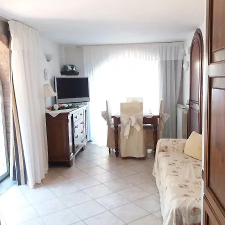 Raffinato Bilocale A Vicino Al Mare Holiday home Lido di Camaiore